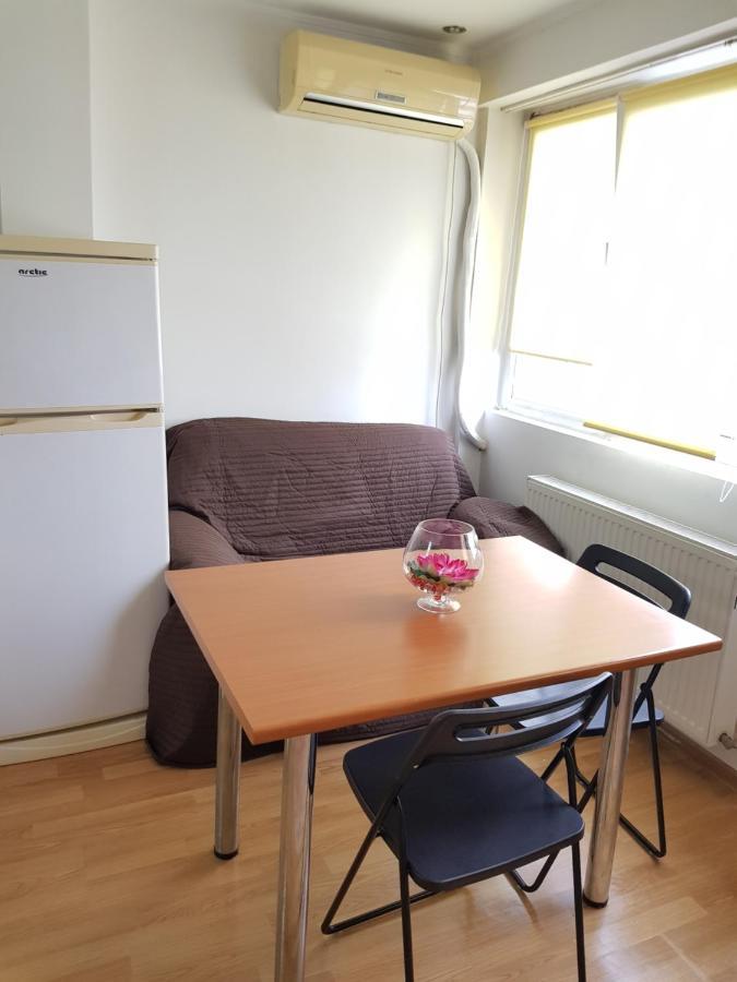 Avrig-Ferdinand Studio Bukarest Kültér fotó