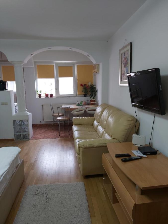 Avrig-Ferdinand Studio Bukarest Kültér fotó