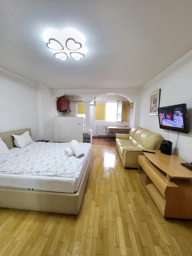 Avrig-Ferdinand Studio Bukarest Kültér fotó