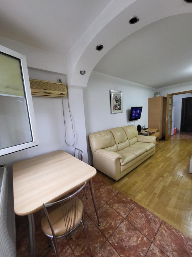 Avrig-Ferdinand Studio Bukarest Kültér fotó