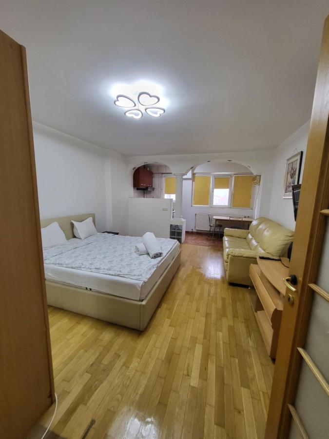 Avrig-Ferdinand Studio Bukarest Kültér fotó