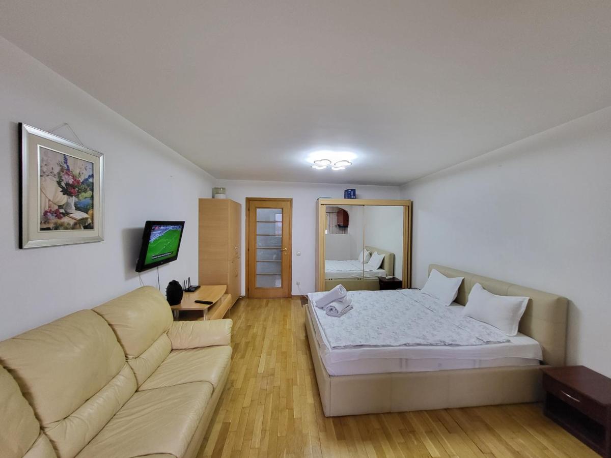 Avrig-Ferdinand Studio Bukarest Kültér fotó